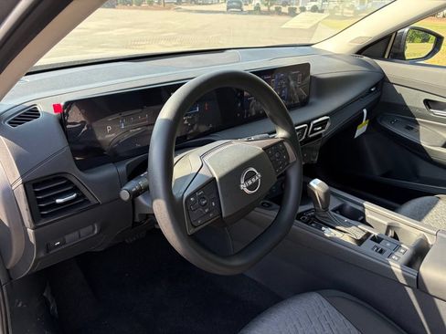 New 2026 Nissan Sentra SV w/ Floor Mat Package FWD image 13