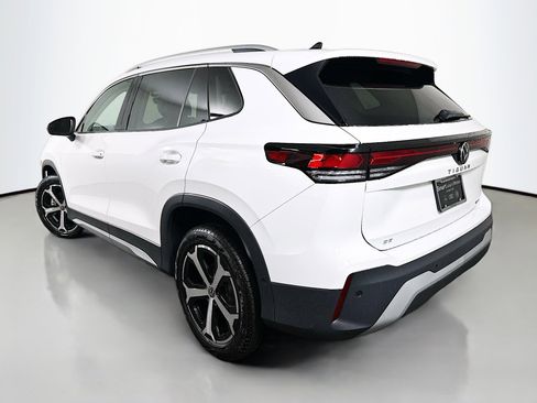 New 2026 Volkswagen Tiguan SE AWD/4WD image 5