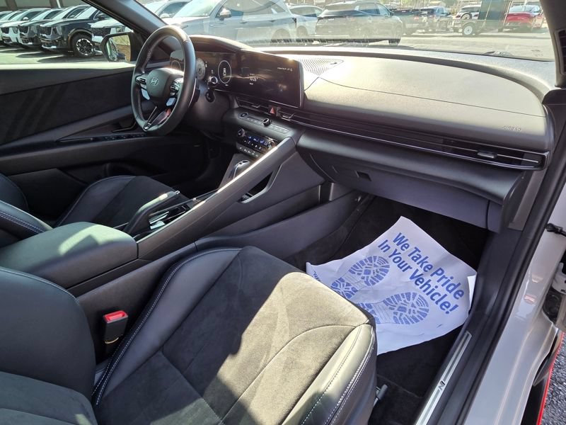 Used 2025 Hyundai Elantra N FWD image 12