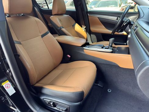 Used 2017 Lexus GS 350 F Sport RWD image 38