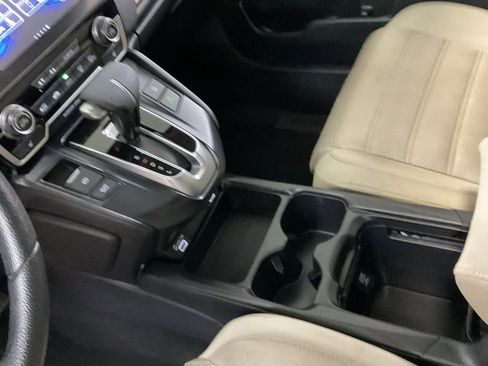 Used 2020 Honda CR-V EX image 18