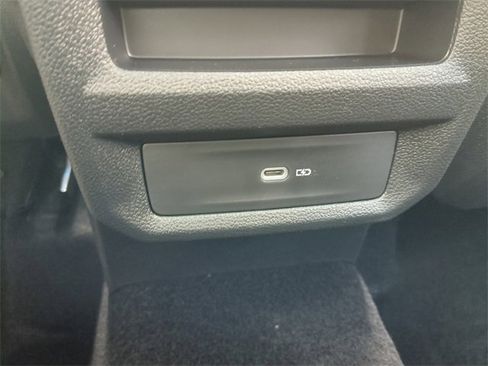 New 2025 Volkswagen Taos SEL image 17