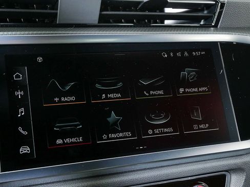 Used 2024 Audi Q3 2.0T Premium Plus image 13