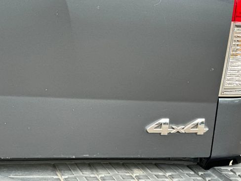 Used 2010 Toyota Tundra 4x4 CrewMax image 25