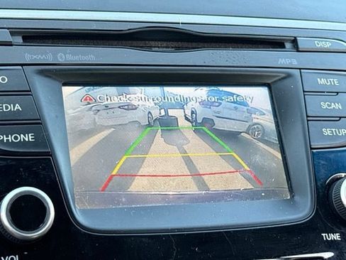 Used 2014 Hyundai Elantra SE w/ Option Group 02 FWD image 11