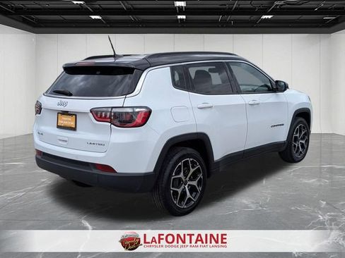 Used 2025 Jeep Compass Limited AWD/4WD image 5