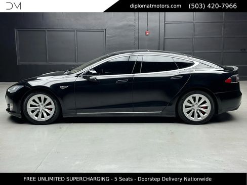 Used 2014 Tesla Model S P85 RWD image 4