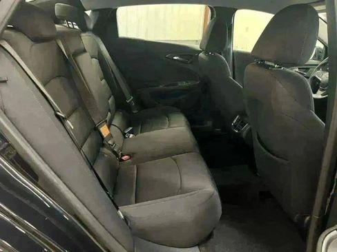 Used 2023 Chevrolet Malibu LT image 30