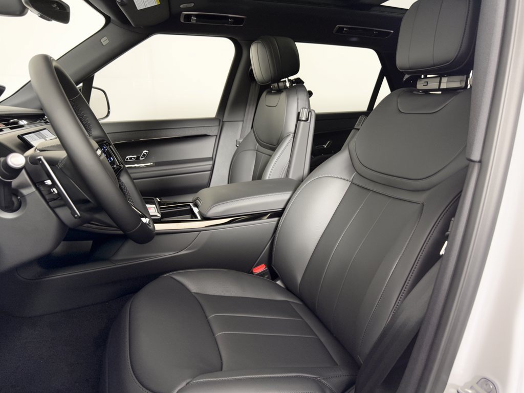 New 2026 Land Rover Range Rover Sport Dynamic SE AWD/4WD image 5