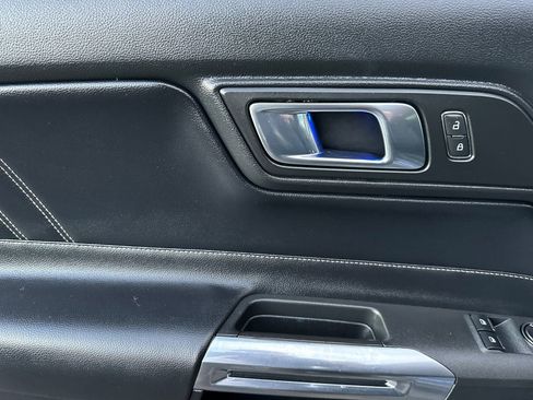 Used 2021 Ford Mustang Premium image 10