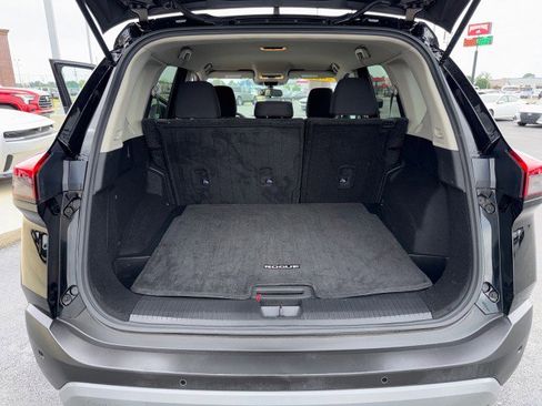Used 2023 Nissan Rogue S AWD/4WD image 13