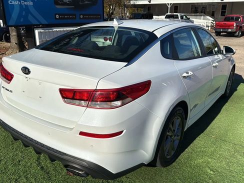 Used 2019 Kia Optima LX image 7