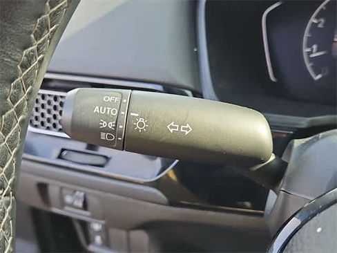 Used 2023 Honda Civic Sport image 27