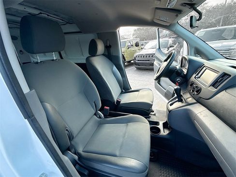 Used 2021 Nissan NV200 S w/ Sliding Door Glass Package image 28