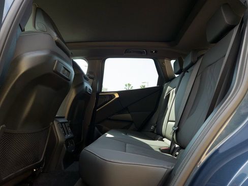 Used 2025 BMW X3 xDrive30i w/ Convenience Package image 22