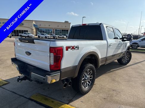 Used 2019 Ford F250 Lariat w/ Lariat Ultimate Package image 10