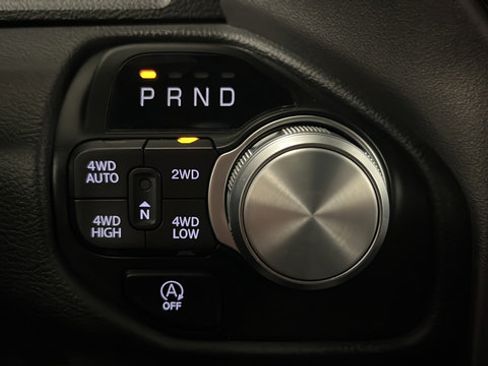 Used 2023 RAM 1500 Laramie AWD/4WD image 18