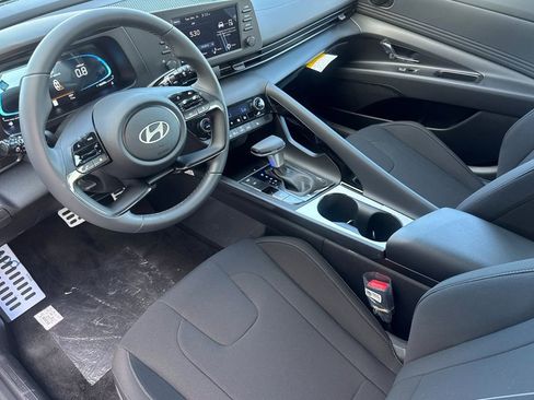 New 2026 Hyundai Elantra SEL Sport Premium FWD image 10