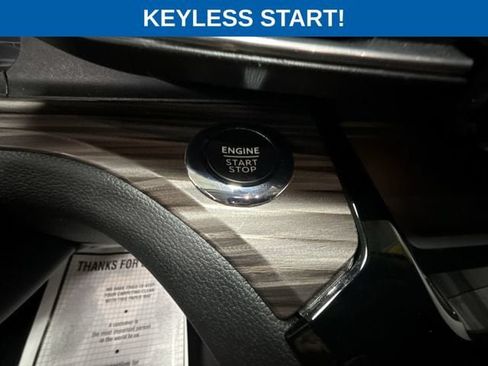 Used 2023 Ford Explorer Limited AWD/4WD image 34