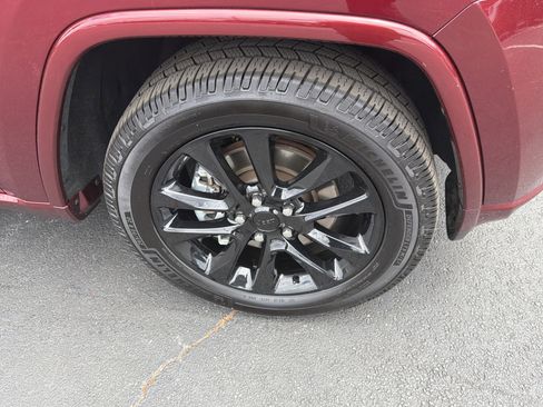 Used 2022 Jeep Grand Cherokee Laredo X RWD image 22