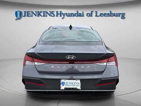 New 2026 Hyundai Elantra SEL Sport Premium FWD image 5