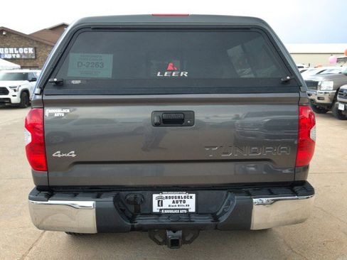 Used 2016 Toyota Tundra SR5 AWD/4WD image 4