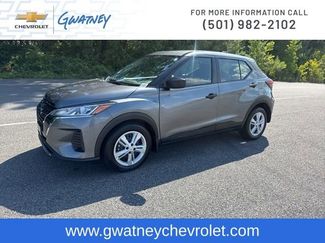 Used 2024 Nissan Kicks S image 1