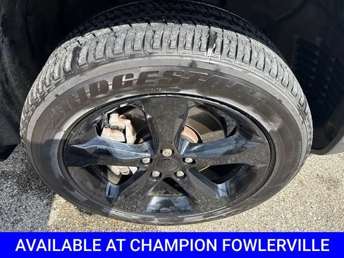 Used 2024 Jeep Grand Cherokee L Altitude AWD/4WD image 11
