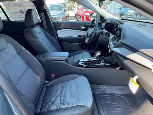 New 2026 Chevrolet Trax LT w/ Driver Confidence Package image 14