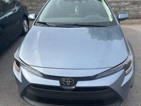 Certified 2023 Toyota Corolla LE image 3