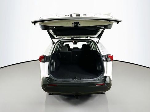 Used 2021 Toyota RAV4 XLE image 33