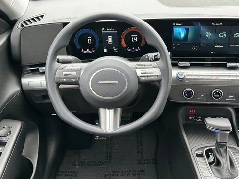 New 2026 Hyundai Kona SE image 12