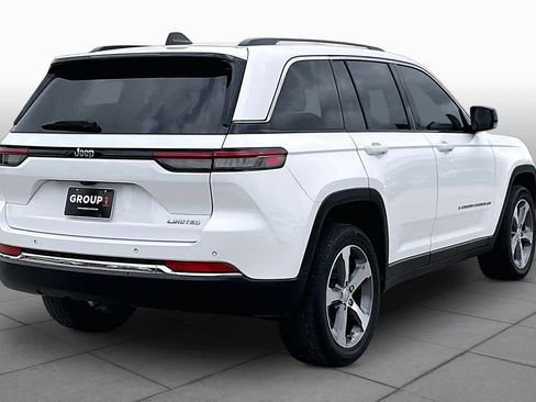 Used 2023 Jeep Grand Cherokee Limited w/ Trailer Tow Prep Group (B) RWD image 13