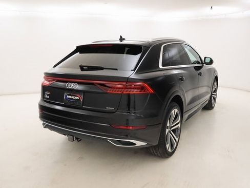 Used 2019 Audi Q8 Prestige image 3