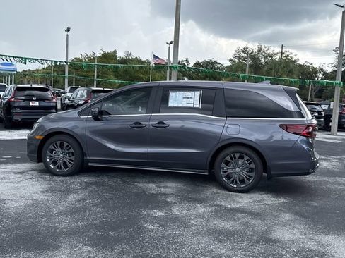 New 2026 Honda Odyssey Touring image 10