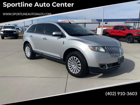 Used 2013 Lincoln MKX AWD image 1