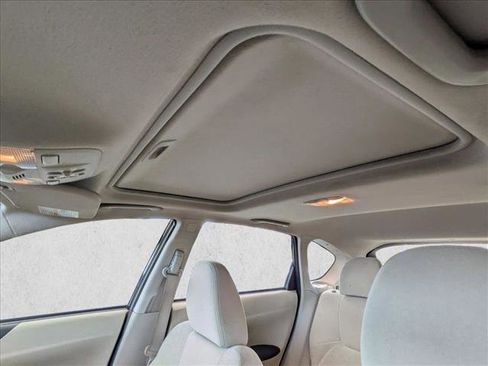 Used 2011 Subaru Impreza 2.5i Premium w/ PWR Moonroof Value Pkg AWD/4WD image 20