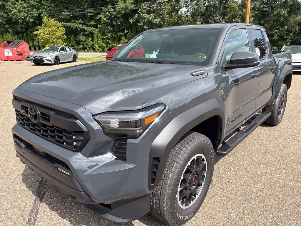 Used 2026 Toyota Tacoma TRD Off-Road w/ TRD Off Road Upgrade Package AWD/4WD image 2
