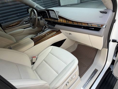 Used 2024 Cadillac Escalade Sport Platinum AWD/4WD image 26