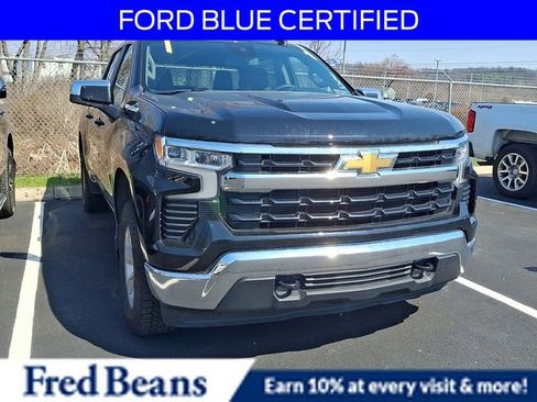 Used 2022 Chevrolet Silverado 1500 LT image 2