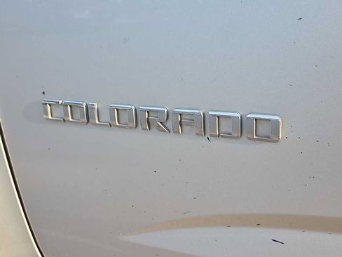 Used 2018 Chevrolet Colorado LT w/ Luxury Package, Chrome AWD/4WD image 11