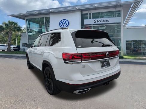 New 2026 Volkswagen Atlas SE FWD image 6