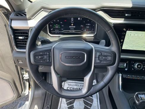 Used 2023 GMC Sierra 1500 Denali w/ Denali Reserve Package AWD/4WD image 18
