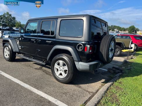 Used 2019 Jeep Wrangler Unlimited Sport S AWD/4WD image 4