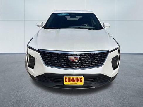 Used 2024 Cadillac XT4 Luxury w/ LPO, Floor Liner Package AWD/4WD image 6