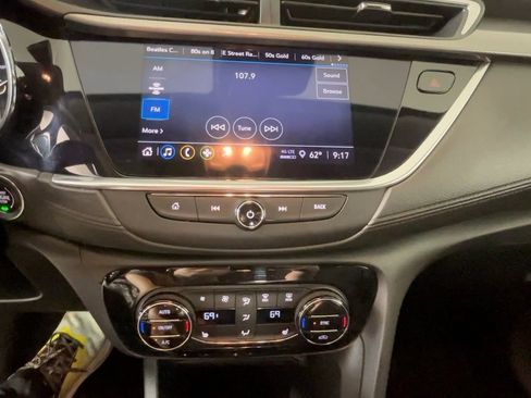 Used 2022 Buick Encore GX Select w/ Sport Touring Package FWD image 38