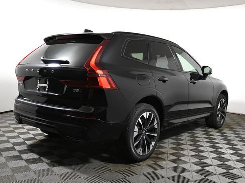 Used 2026 Volvo XC60 B5 Plus w/ Protection Package Premier AWD/4WD image 11