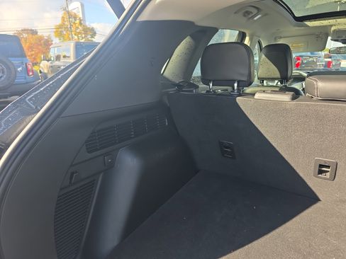 Used 2022 Ford Escape SEL w/ Technology Package image 18