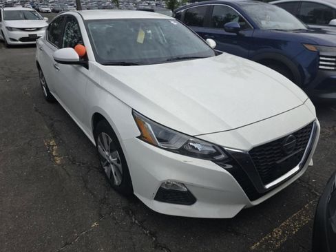 Used 2020 Nissan Altima 2.5 S FWD image 3