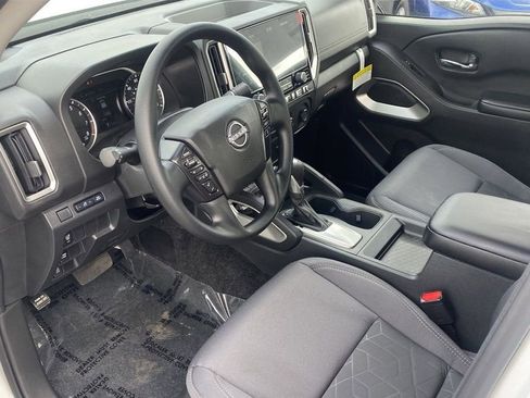 New 2025 Nissan Frontier SV RWD image 18